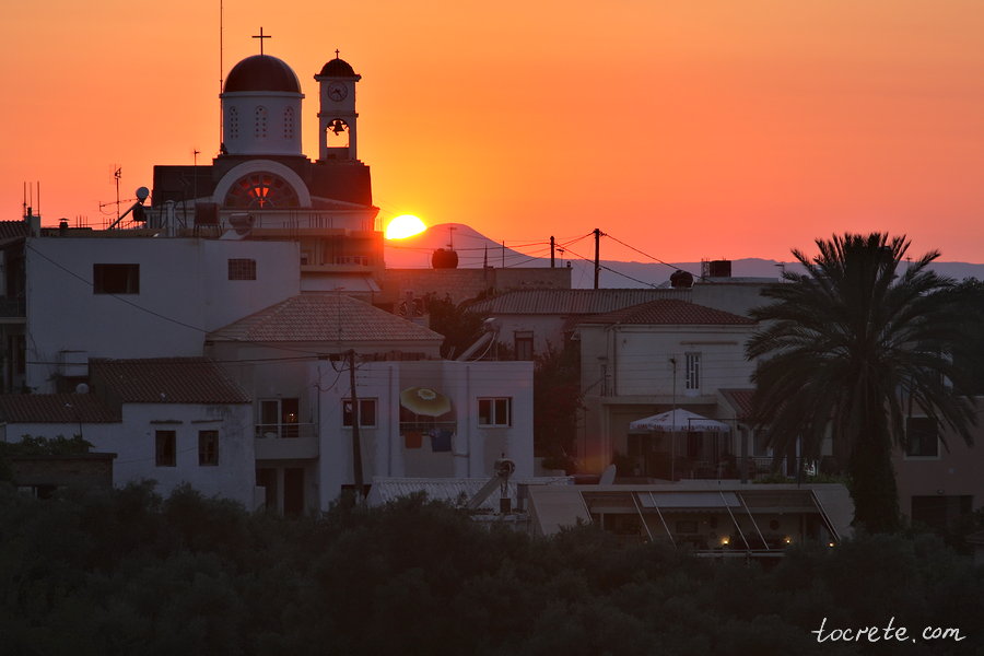 Вечерняя Агиа Марина. Греция, остров Крит Вечерняя Агиа Марина. Греция, остров Крит
