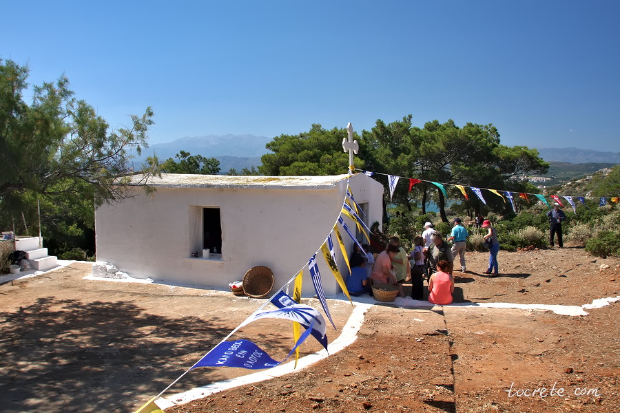 Церковь Агии Теодори на острове Святого Теодороса. Крит Церковь Агии Теодори на острове Святого Теодороса. Крит