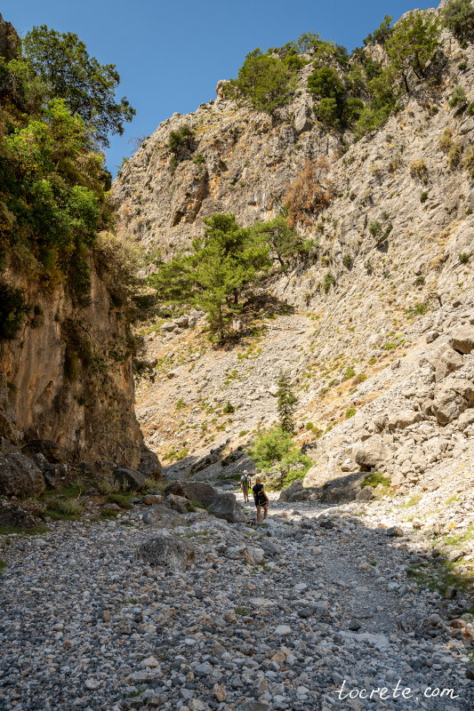 Ущелье Арадена - не самое простое ущелье на острове Крит Ущелье Арадена - не самое простое ущелье на острове Крит