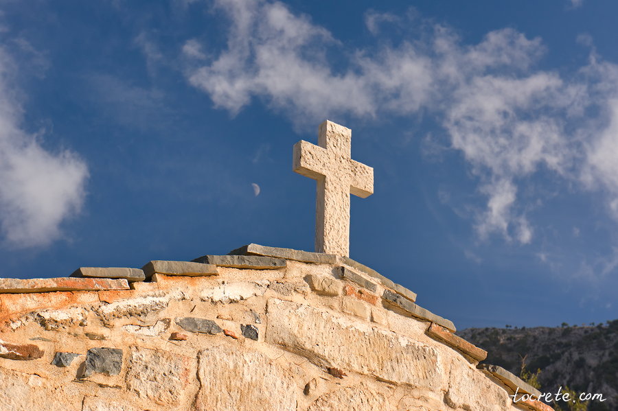 Лес Рувас (Δάσος Ρούβα, Rouvas Forest) Лес Рувас (Δάσος Ρούβα, Rouvas Forest)