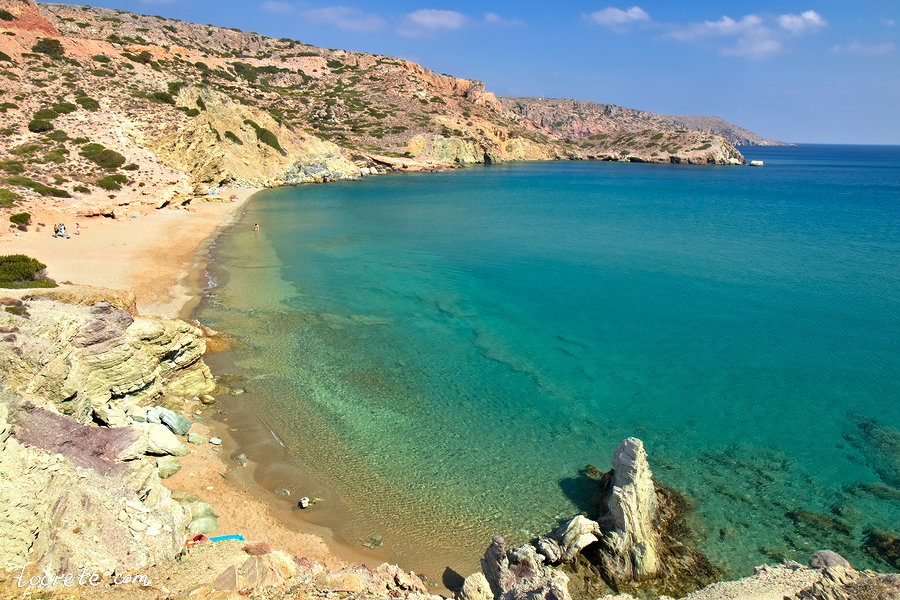 Пляж Эримуполис на северо-востоке острова Крит Пляж Эримуполис на северо-востоке острова Крит