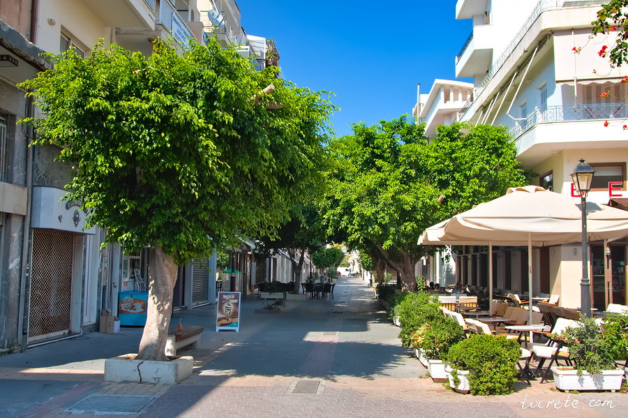 Иерапетра - город на юго-востоке острова Крит Иерапетра - город на юго-востоке острова Крит