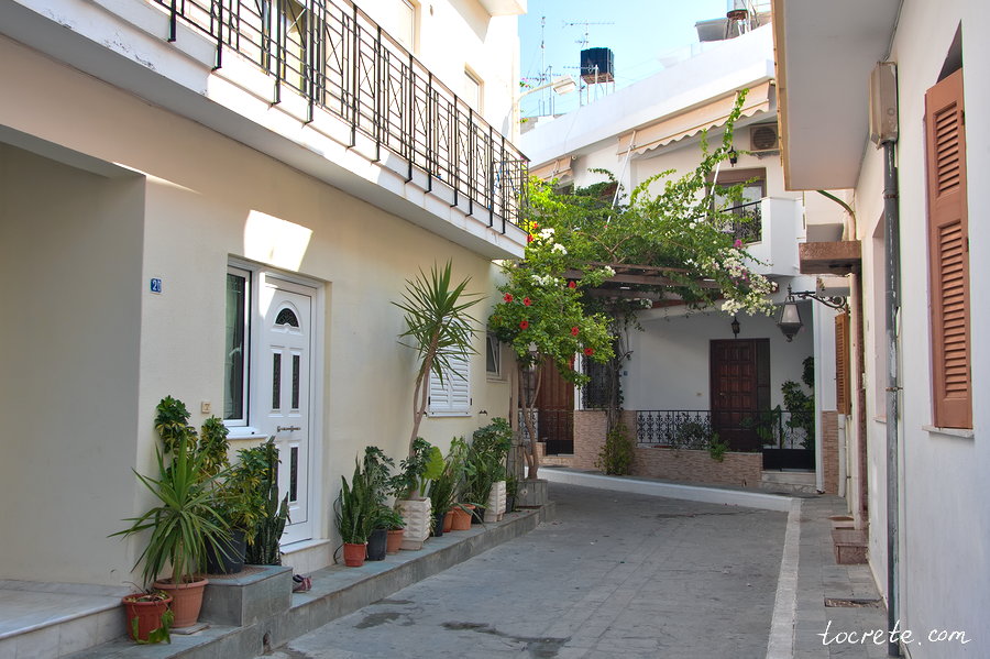 Иерапетра - город на юго-востоке острова Крит Иерапетра - город на юго-востоке острова Крит