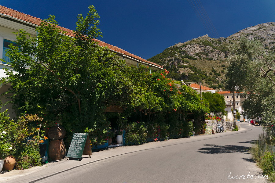 Спили (Spili, Σπήλι) Спили (Spili, Σπήλι)