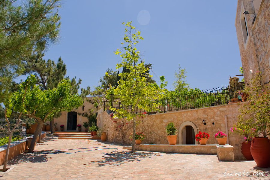 Монастырь Святой Ирины (Монастырь Агия Ирини) Монастырь Святой Ирины (Монастырь Агия Ирини)