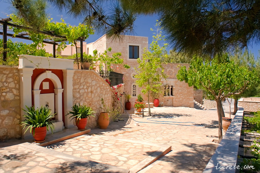 Монастырь Святой Ирины на Крите Монастырь Святой Ирины на Крите