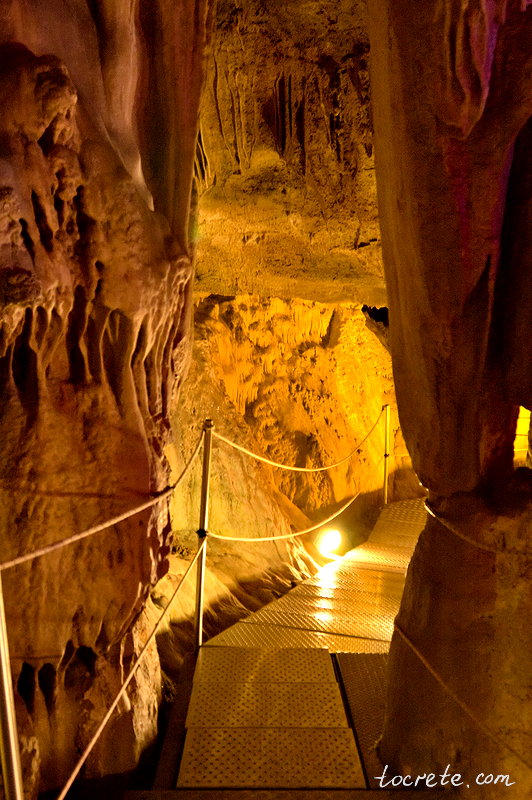 Пещера Сфендони на острове Крит Пещера Сфендони на острове Крит
